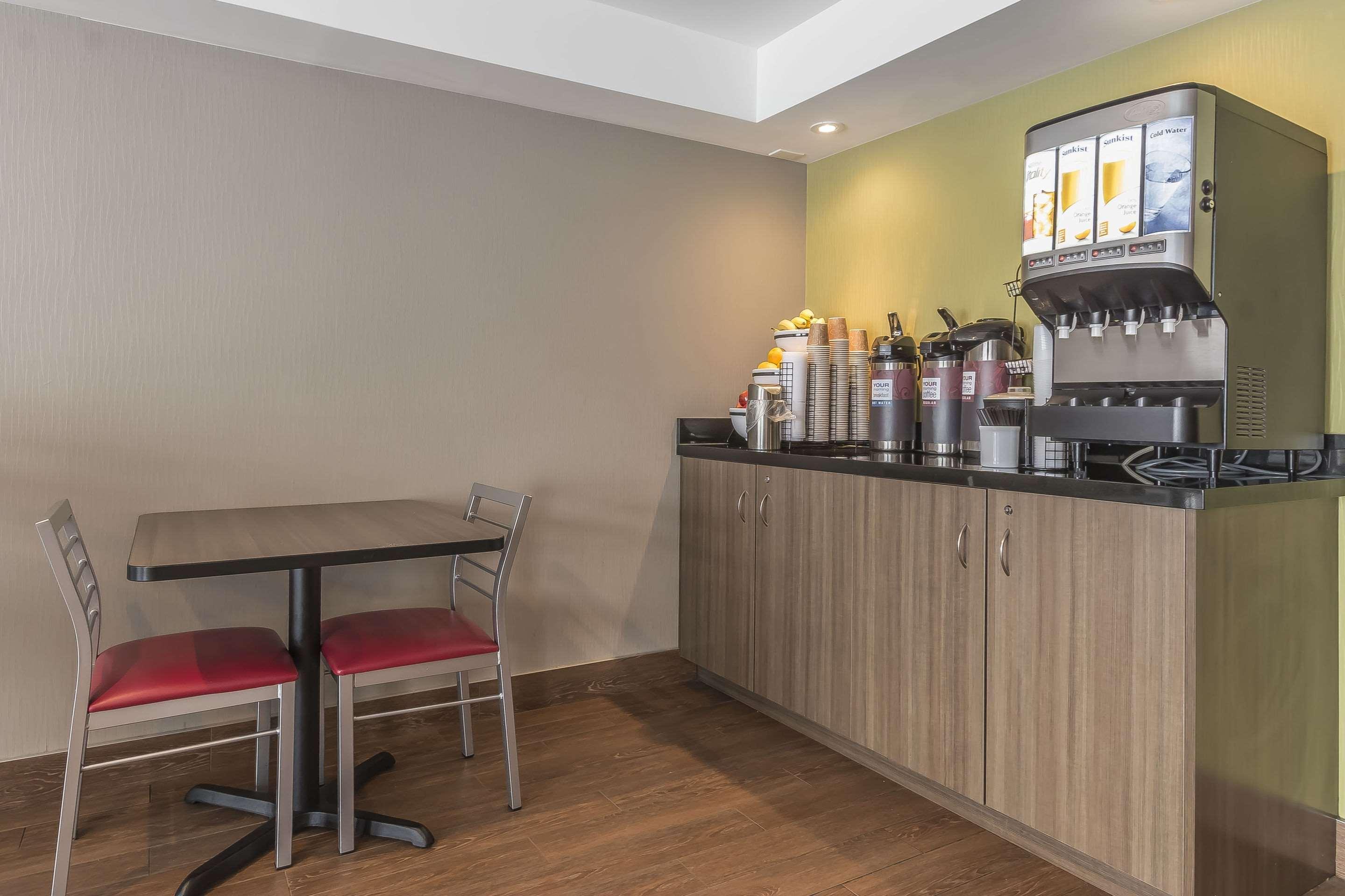 Comfort Inn Белвил Екстериор снимка